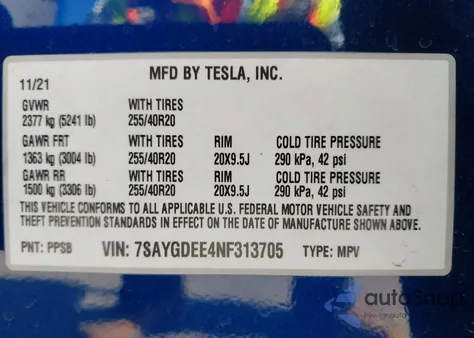 2022 Tesla Model Y Long Range Dual Motor All-Wheel Drive z USA, uszkodzony, nr VIN 7SAYGDEE4NF313705